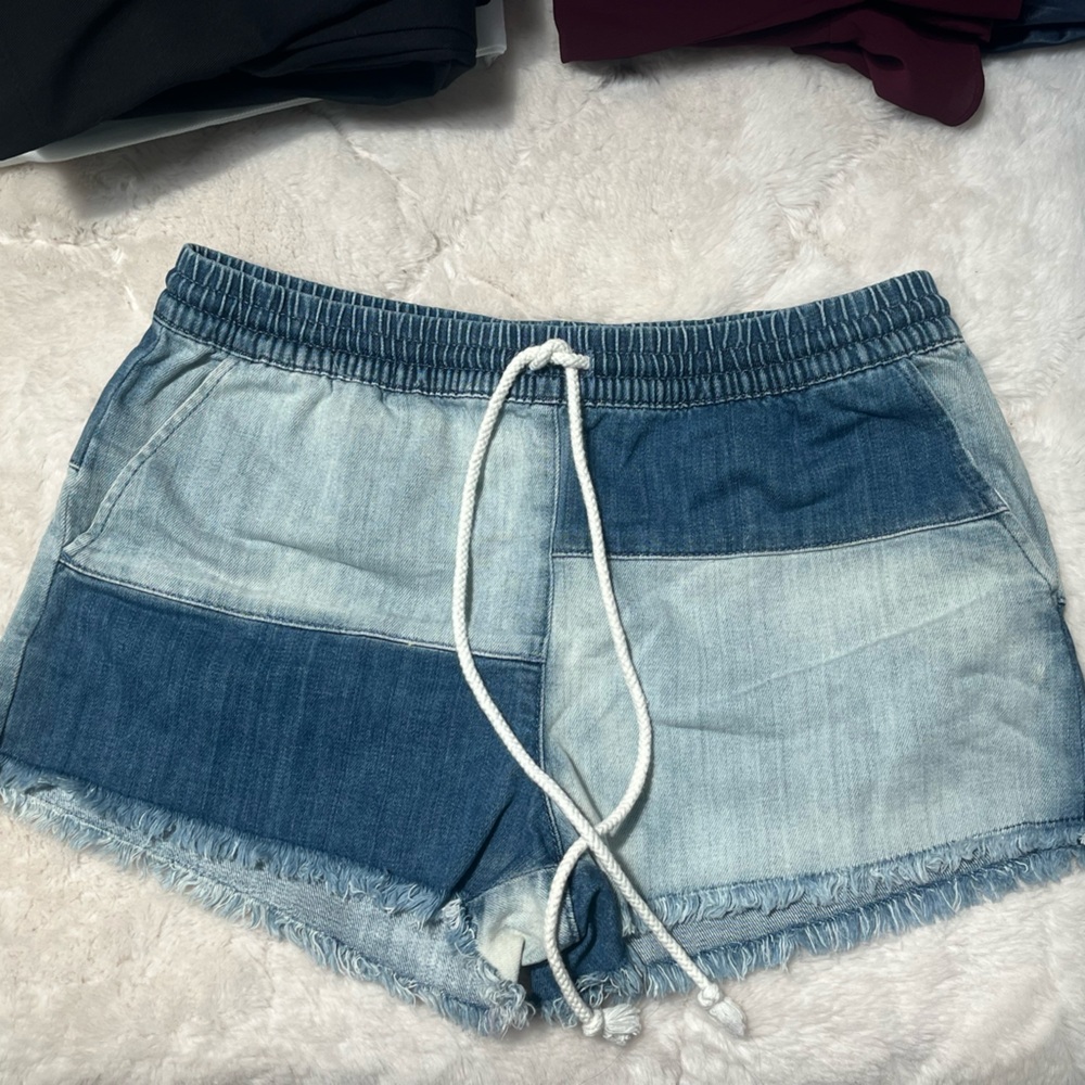 Aerie patchwork denim shorts, elastic waist- size medium, new with tags